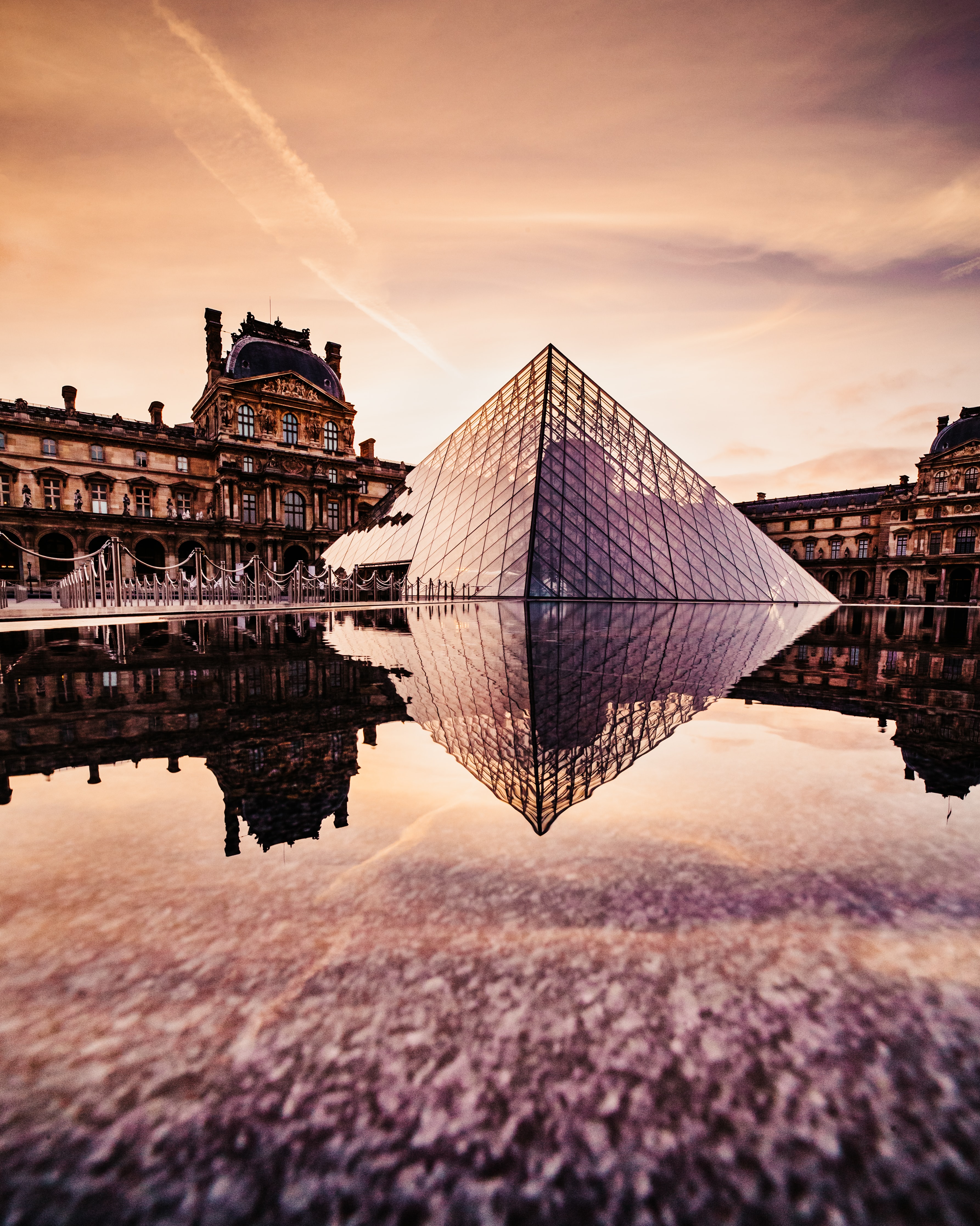 Museu do Louvre piramede invertida
